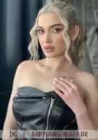 petite Fairy escort