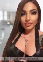 European petite escort Diandra