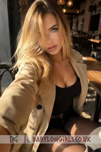 Alesia C bust size Natural