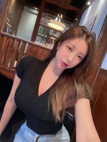 eva escort available in Shanghai
