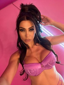 Italian escort Zoe