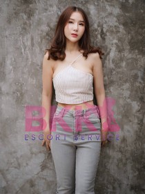 Nora C bust size Natural