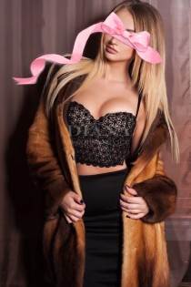 Mariella escort available in Dusseldorf
