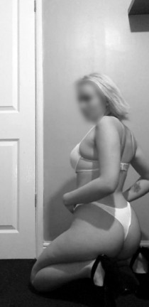 European escort DAISY