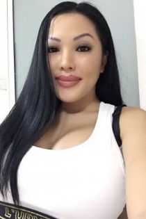 Anna E bust size Natural