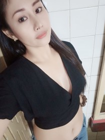 Thai escort Chompoo