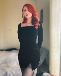 Emilieee B bust size Natural