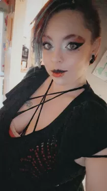 Canadian escort Sarah