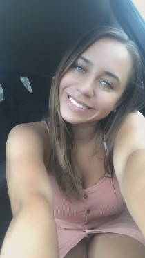 Jolieflo escort available in London