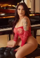 Colombian girl Cezy in london
