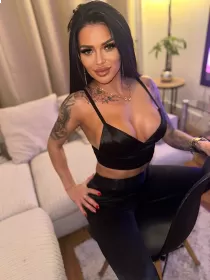 Sofia 36 years old girl