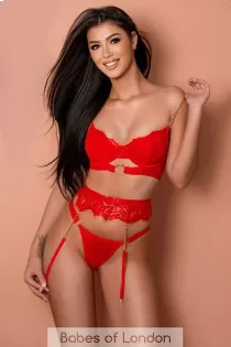 Escort Natasha with brunette hair