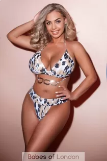 Milana escort available in London