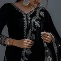 Nalini Kapoor escort available in Hyderabad