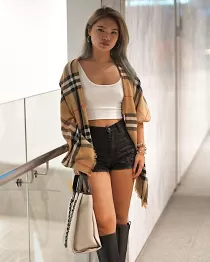 Australian escort Pretty Yuri