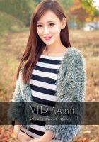 Chinese escort Candise from London