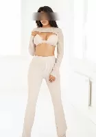 Swiss petite escort Jasmin