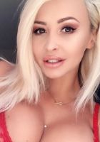 United kingdom full of life and sweet escort girl provides the perfect GFE date