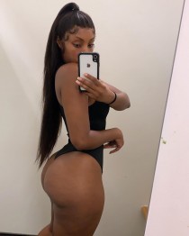Olivia escort available in Kuwait City