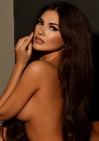 Russian escort Riri from London