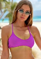 Russian escort Golda from London