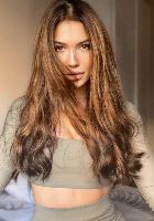 Italian escort Sophie from London