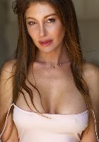 Russian escort Annya from London