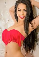 Stunning brunette escort Yasmin