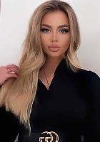 Russian girl Ariela in london