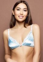 Russian escort Alana from London