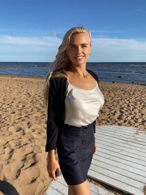 Russian escort Bastilia