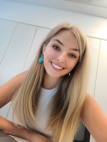 Russian escort Gardenia