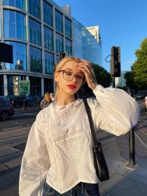 Escort Orchidea with blonde hair