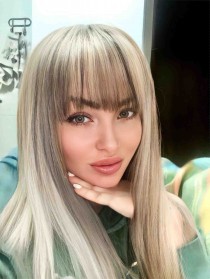Charlott escort available in London