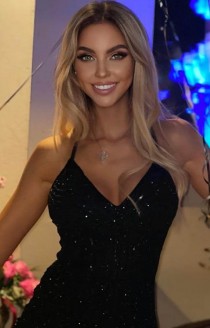Jarita escort available in London