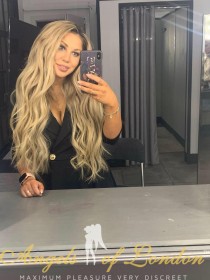 Escort Gail with blonde hair