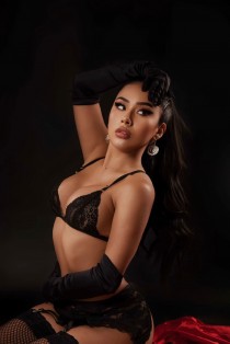 Gabi escort available in London