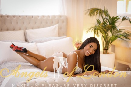 Victory escort available in London