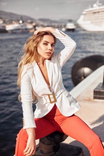 Ukrainian escort Lascana