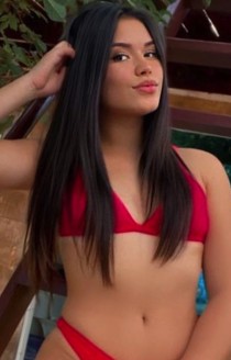 Daisi escort available in London