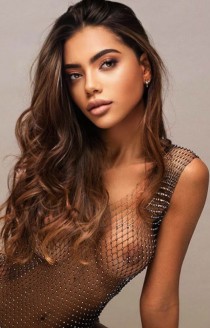 Brazilian escort Areta
