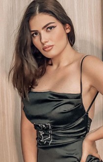 Olivia escort available in London