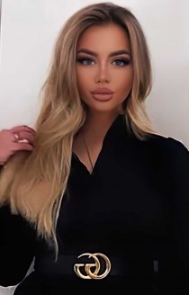 Russian escort Ariela