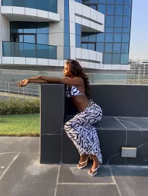 Luna escort available in Dubai