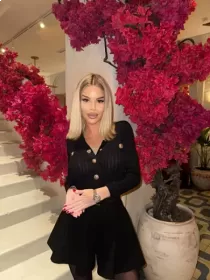 Arina 26 years old girl