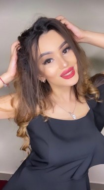 AL AIN ESCORTS D bust size Natural