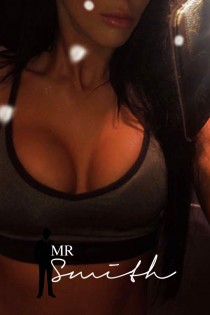 Sahara escort available in Wigan