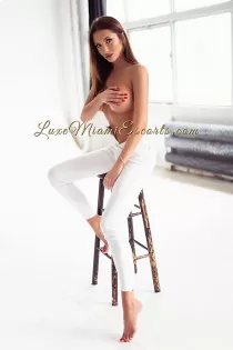 Regina 24 years old girl
