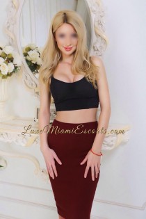 Emma 25 years old girl