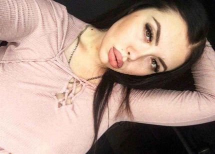 Escort Lena with brown hair